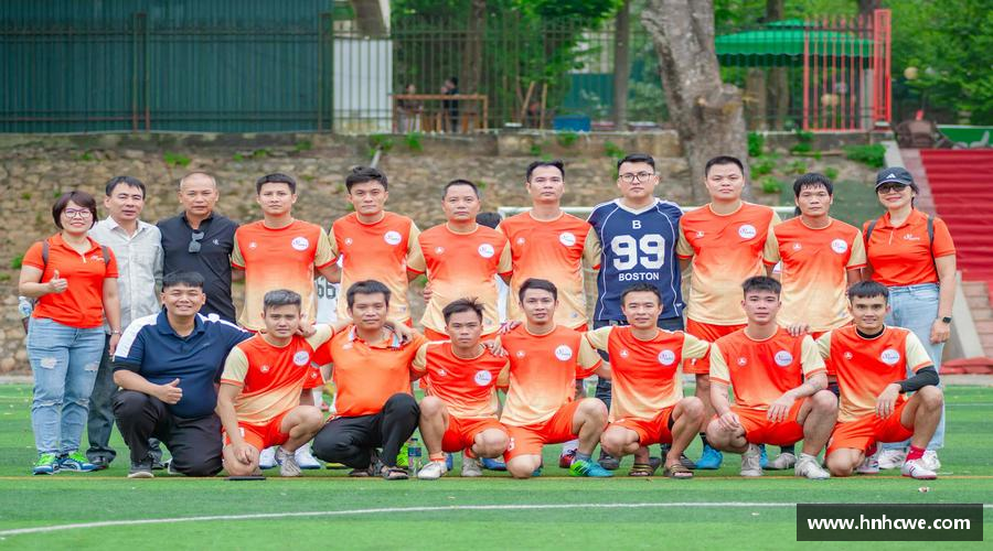 必一运动bsport体育奋力前行，勇往直前